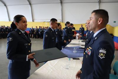 181 Suboficiales recibieron su titulación tecnológica